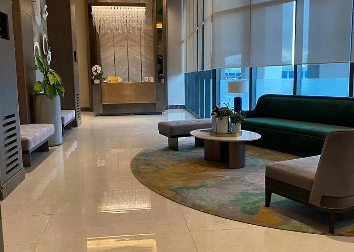 Bright Condo-gentry Manor 2 Mins To Okada - 6g