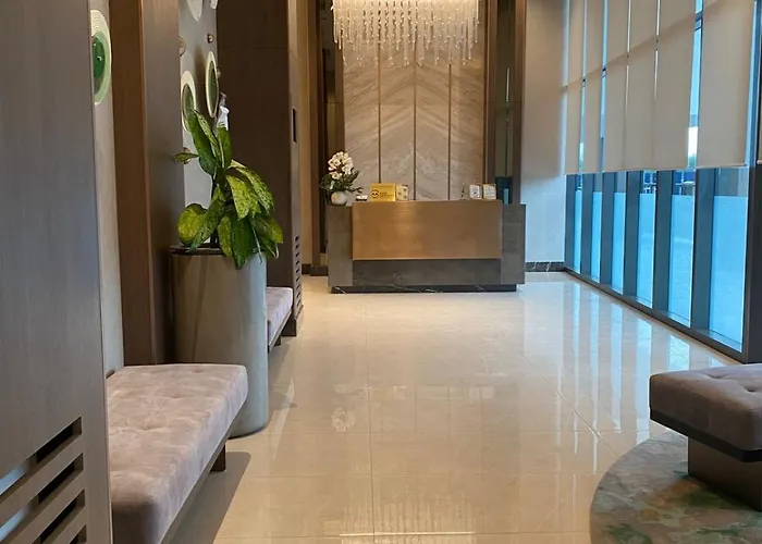Appartement Bright Condo-gentry Manor 2 Mins To Okada - 6g