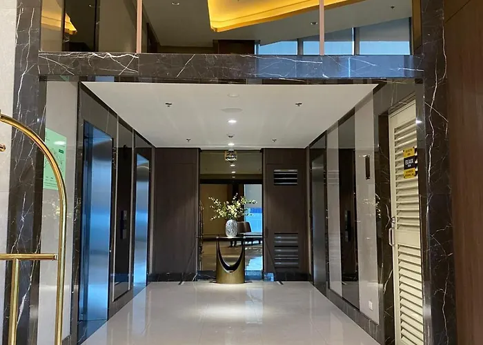 Bright Condo-gentry Manor 2 Mins To Okada - 6g Appartement