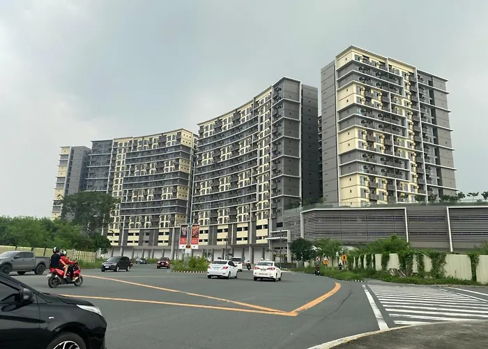 Bright Condo-gentry Manor 2 Mins To Okada - 6g