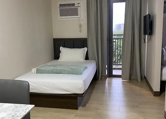 Bright Condo-gentry Manor 2 Mins To Okada - 6g Manille