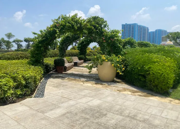 Bright Condo-gentry Manor 2 Mins To Okada - 6g * Manille